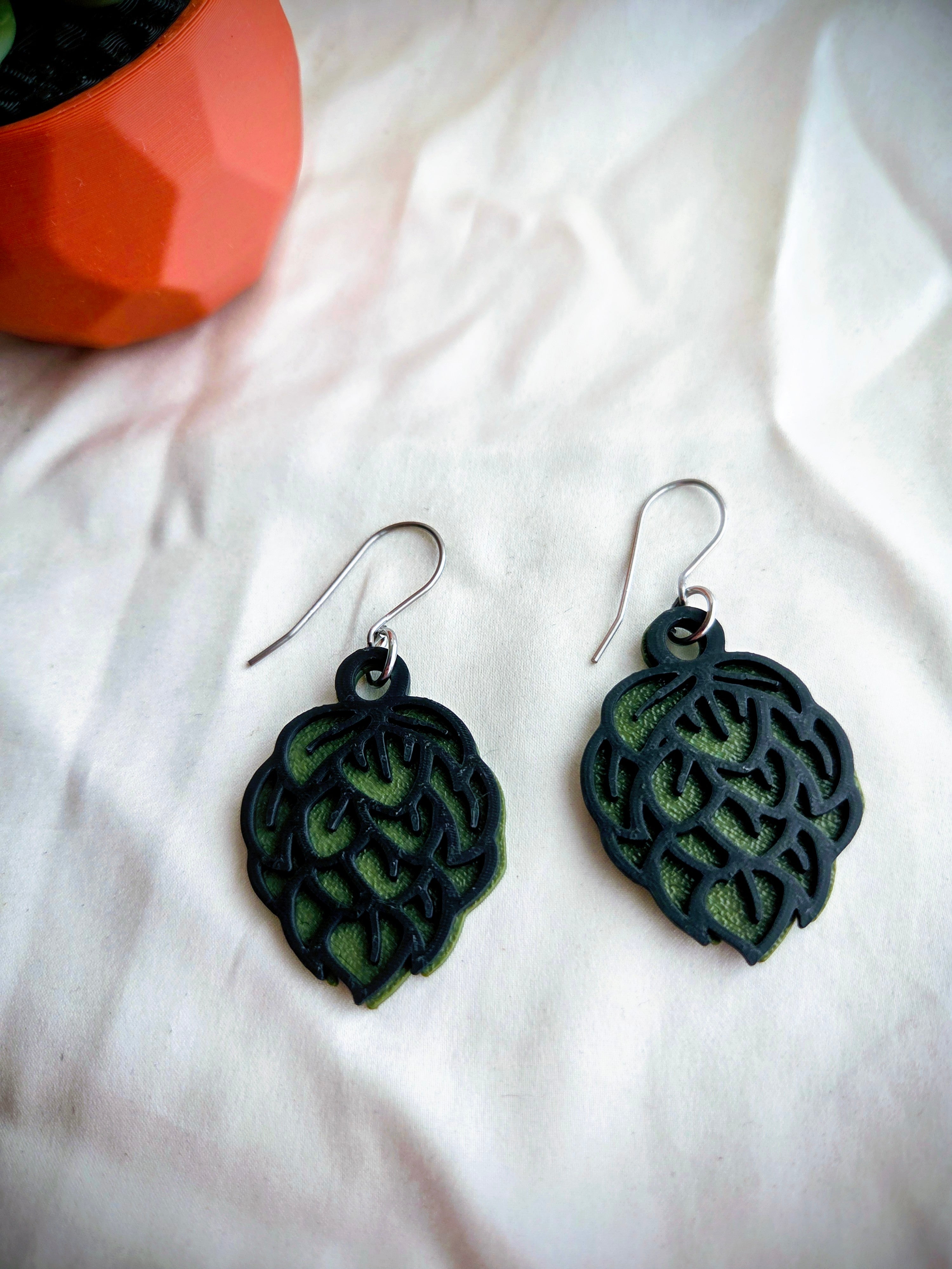 Hoppy Days – Hop Cone Earrings